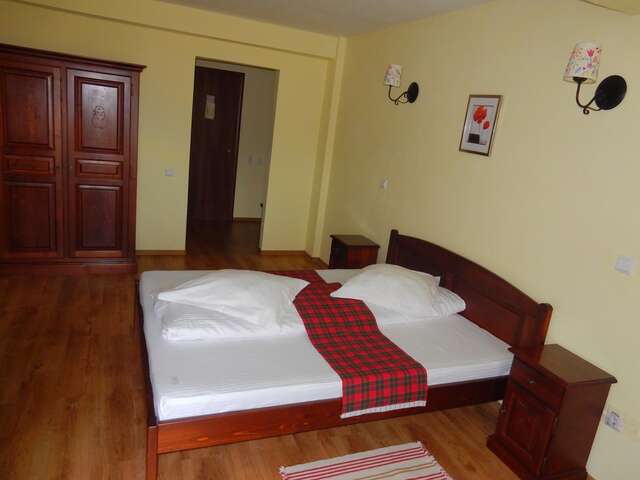 Гостевой дом Pensiunea Marmot Residence Бран-29